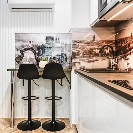 Luksusowe Przy Rynku فروتسواف